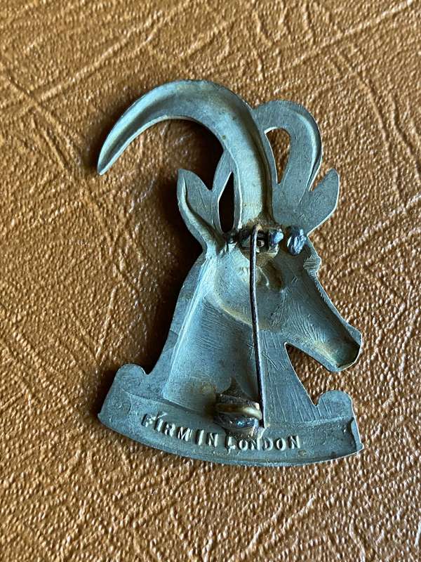 SOUTHERN RHODESIA ARMOURED CAR REGT. CAP BADGE-WORN 1948-56-FIRMIN LONDON MAKERS STAMP