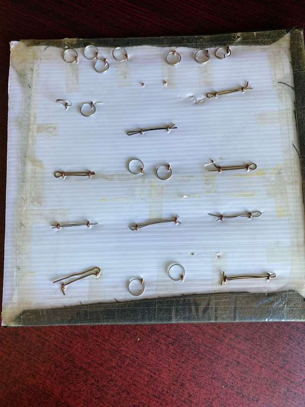 SELECTION OF 18 SA CAP AND COLLAR BADGES- WORN FROM WW1-UNION PERIOD