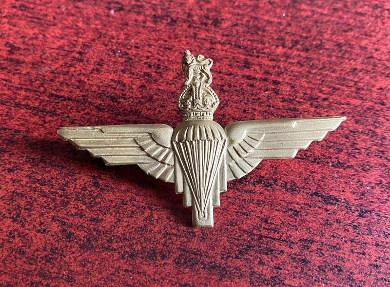 BRITISH PARACHUTE REGT. WING-WW2 - 2 LUGS