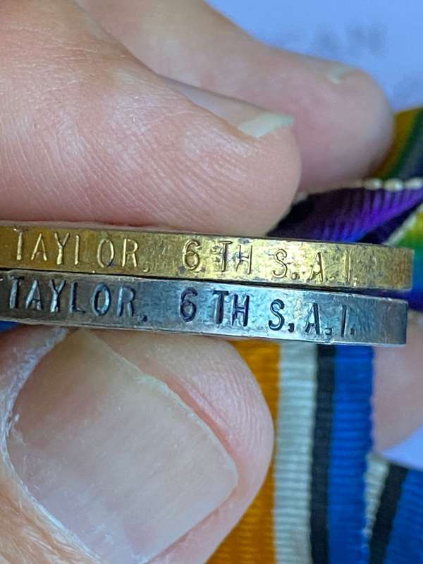 GROUP OF 2 TO 10209-PRIVATE C.E. TAYLOR-2ND SA INF. WAR MEDAL (4TH SA HORSE) VICTORY MEDAL (4TH SA H