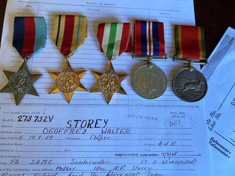 GROUP OF 5 TO 278752 GEOFFREY W (WALTER) STOREY- HE WAS BORN IN MOWBRAY ON THE 19TH AUG 1909-10 PAGE
