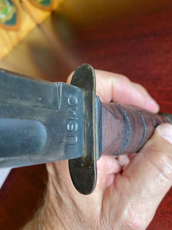 USA MARINE KABAR WITH LEATHER GRIP-OVERALL LENGTH 30,5CM -BLADE LENGTH 18 CM-BLADE WIDTH 31MM-GOOD C