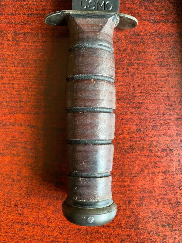 USA MARINE KABAR WITH LEATHER GRIP-OVERALL LENGTH 30,5CM -BLADE LENGTH 18 CM-BLADE WIDTH 31MM-GOOD C