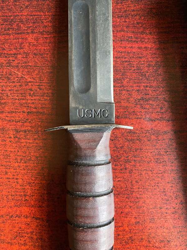USA MARINE KABAR WITH LEATHER GRIP-OVERALL LENGTH 30,5CM -BLADE LENGTH 18 CM-BLADE WIDTH 31MM-GOOD C