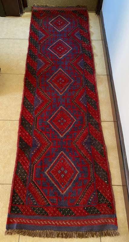 HAND KNOTTED MESHWANE PERSIAN CARPET RUNNER- MEASURES 260X60 CM-CONDITION UNUSED
