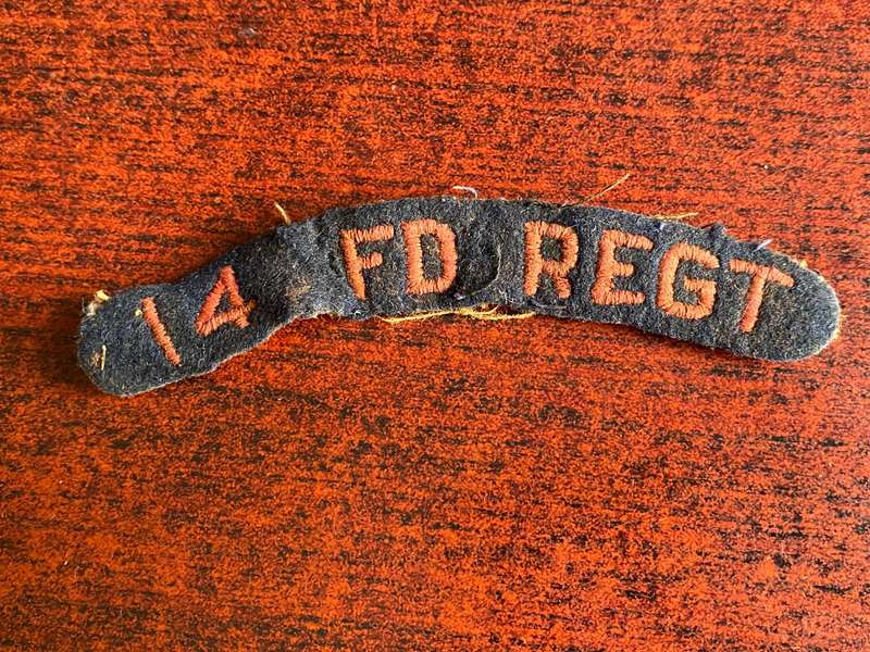 14 FIELD REGIMENT CLOTH TITLE