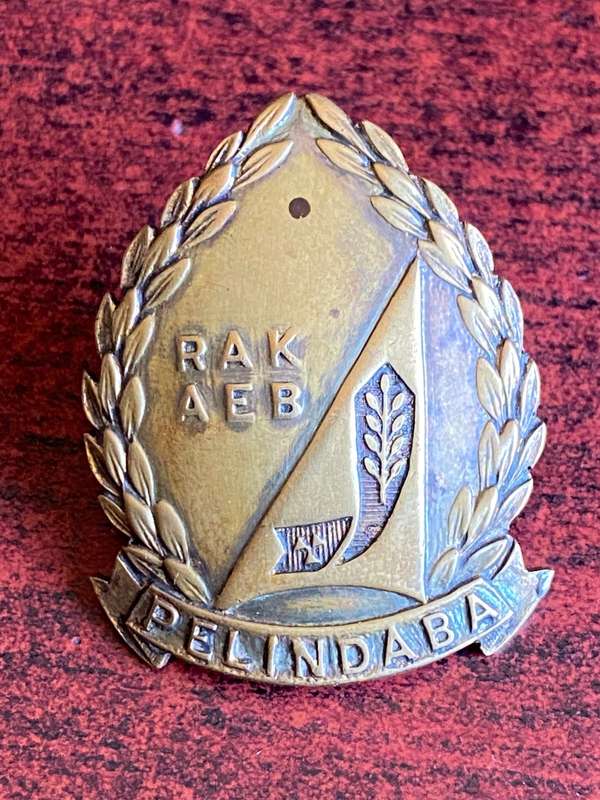 PELINDABA ATOMIC ENERGY BOARD SECURITY CAP BADGE- 2 LUGS