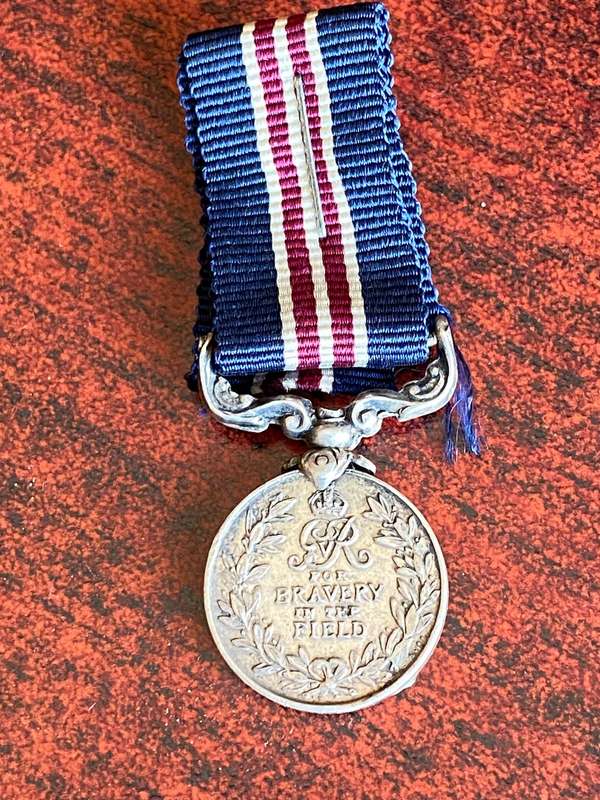 AUTHENTIC MINIATURE MILITARY MEDAL-SILVER-INSTITUTED 25 MARCH 1916