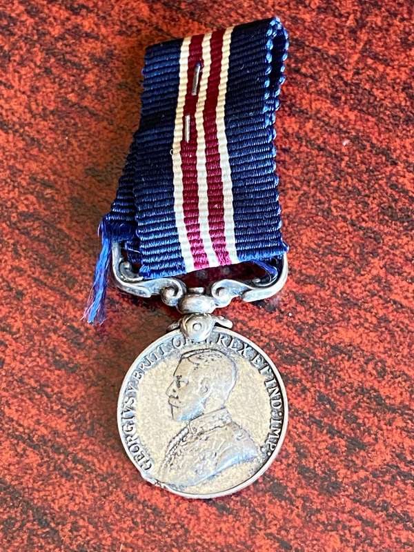 AUTHENTIC MINIATURE MILITARY MEDAL-SILVER-INSTITUTED 25 MARCH 1916