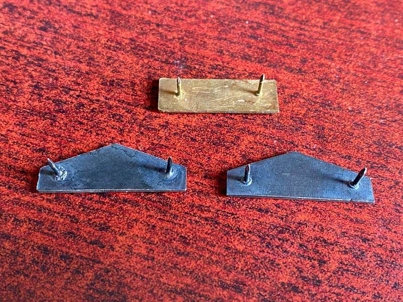 SWA MEDICAL CORPS BERET BAR -RUBY/ GOLD DIAMOND- APPROVED 1986- SOLD WITH COLLARS-LUGS + PINS INTACT