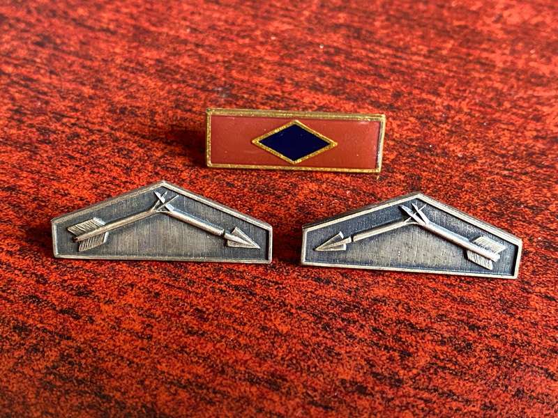 SWA MEDICAL CORPS BERET BAR -RUBY/ GOLD DIAMOND- APPROVED 1986- SOLD WITH COLLARS-LUGS + PINS INTACT