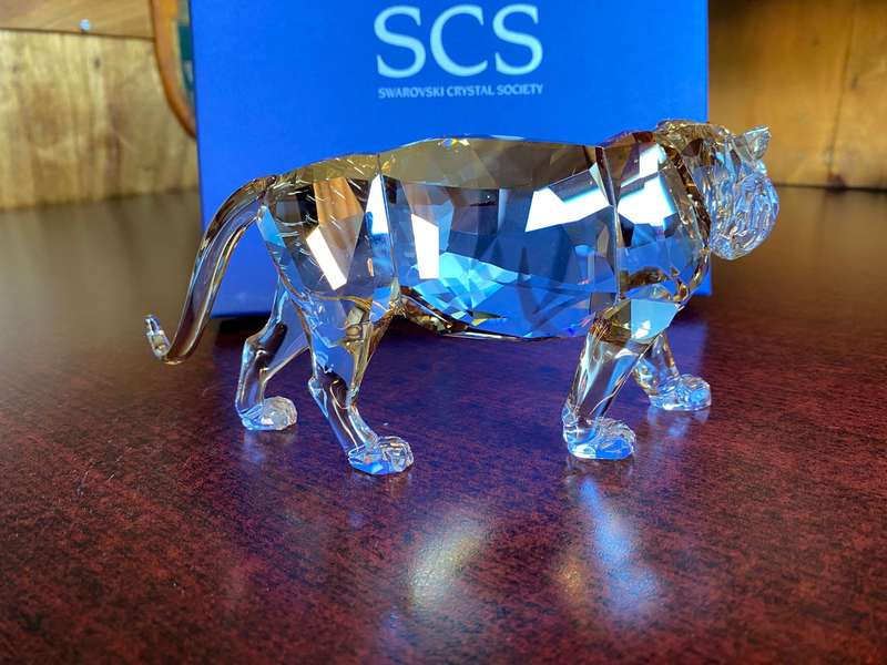SWAROVSKI CRYSTAL SCS 210 TIGER 1003148 MINT BOXED RETIRED -RARE-SIZE 18,5 X 8,5 CM