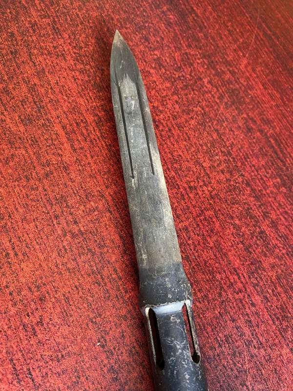 R1 BAYONET WITHOUT A SCABBARD