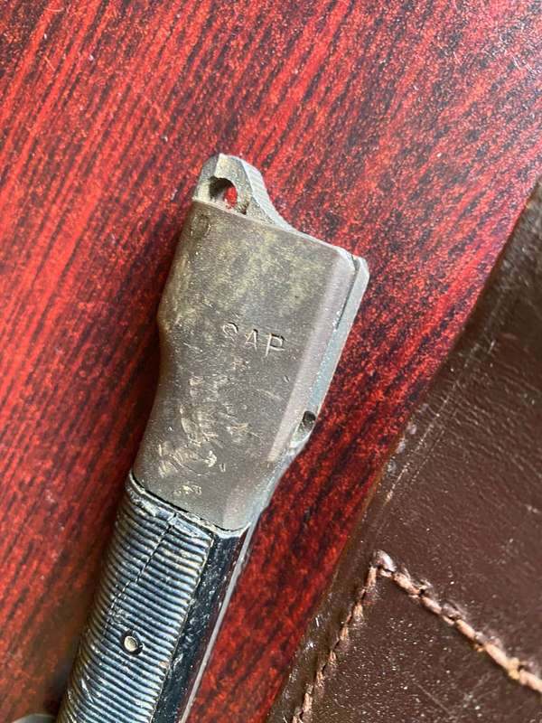 FN FAL TYPE A (1953) BAYONET-THE PRONGS ON THIS ONE WAS REMOVED-COMES WITH METAL SCABBARD AND LEATHE