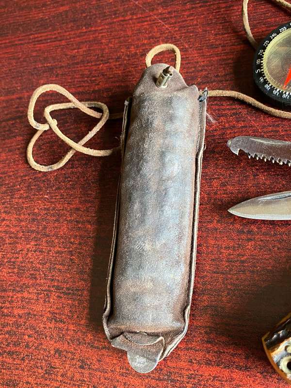 PUMA VINTAGE JAGDTASCHENMESSER 945-ROSTREI GERMANY-COMES WITH ORIGINAL SUEDE POUCH -BLADE LENGTH