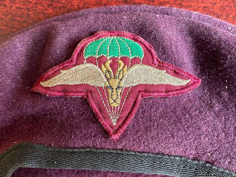 SA PARABAT BERET-OFFICERS,WORN FROM 1980'S-USED BUT GOOD