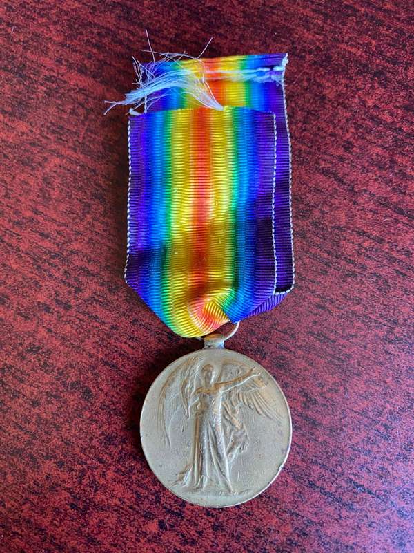 WW1 VICTORY MEDAL AWARDED TO 1820 DRIVER HENRY VAN DER WESTHUIZEN CAPE AUXILIARY HORSE TRANSPORT CO