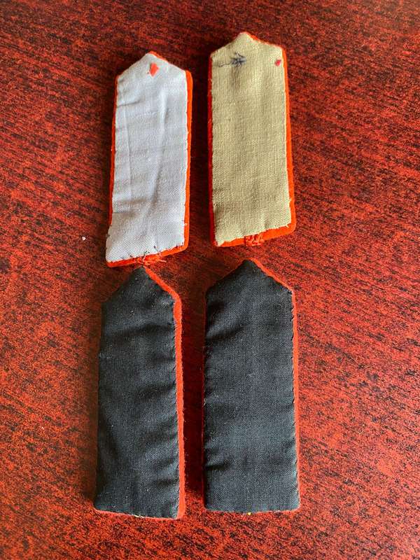 ARMY SENIOR OFFICERS,STAFF AND NON STAFF QUALIFIED GORGET PATCHES-APPROVED 1978