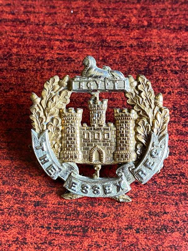 44/56TH ESSSEX REGT. (REGT. CASTLE) CAP BADGE-WORN 1889-1958- 2 LUGS