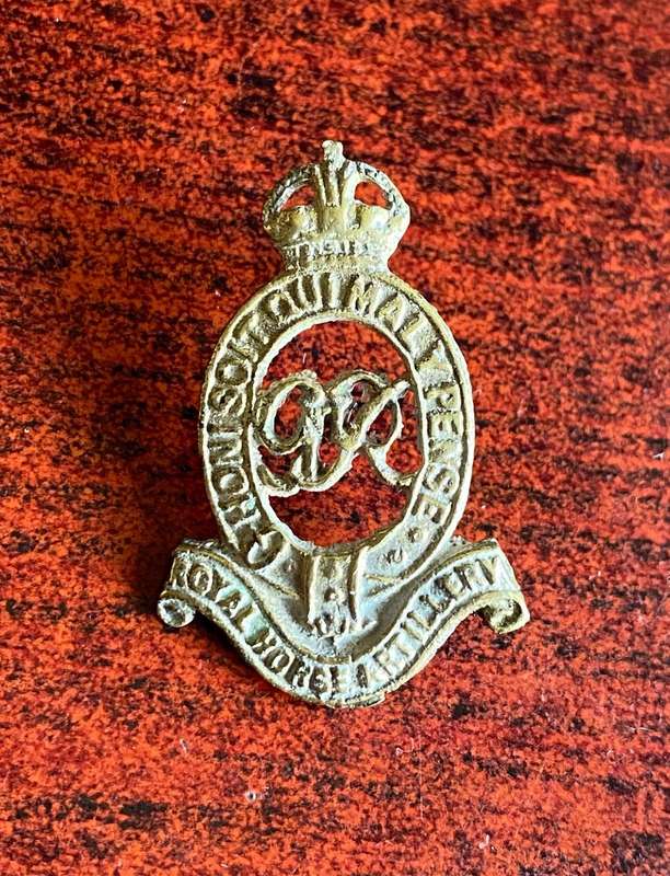 HORSE ARTILLERY COLLAR BADGE K/C 1936-53- 2 LUGS