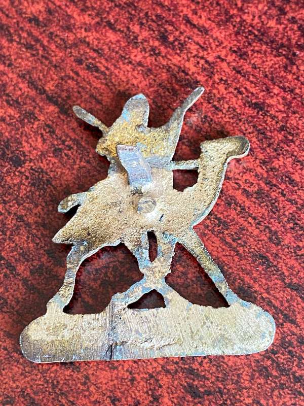 SUDAN DEFENCE FORCE-WW2 CAP BADGE- NO SLIDER