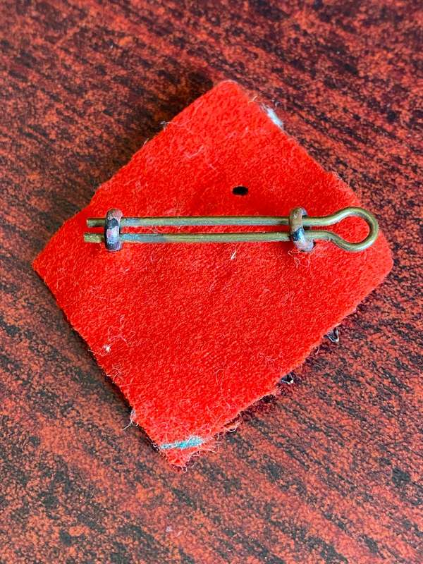 RHODESIA REGIMENT HAT BADGE-ALL BN'S- 1960'S-1970- 2 LUGS