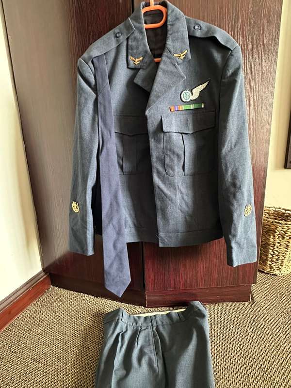 SAAF UNIFORM,TROUSERS (SIZE 32 ,PIPE LENGTH 72 CM) JACKET SIZE SMALL-MEASURES 50CM ARMPIT TO ARMPIT-