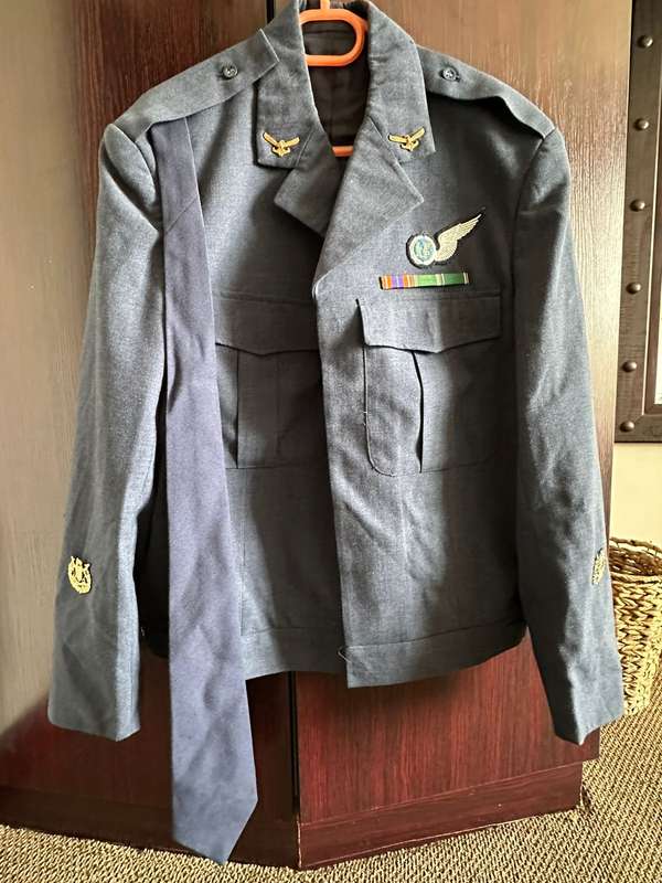 SAAF UNIFORM,TROUSERS (SIZE 32 ,PIPE LENGTH 72 CM) JACKET SIZE SMALL-MEASURES 50CM ARMPIT TO ARMPIT-