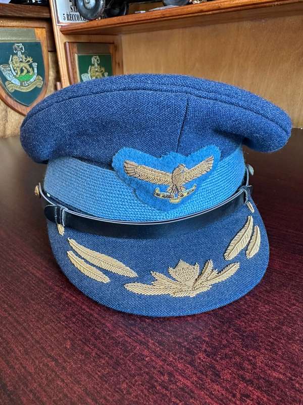 SAAF HIGH RANKING OFFICERS PEAKED CAP-SIZE 59-VERY GOOD CONDITION