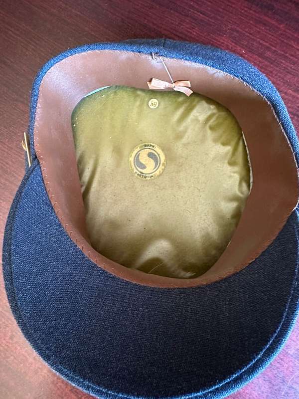 SAAF HIGH RANKING OFFICERS PEAKED CAP-SIZE 59-VERY GOOD CONDITION