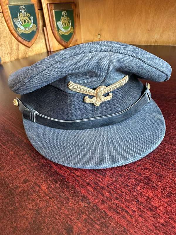 SAAF PEAKED CAP-GOOD CONDITION- MEMBERS MILITARY ID WRITTEN INSIDE