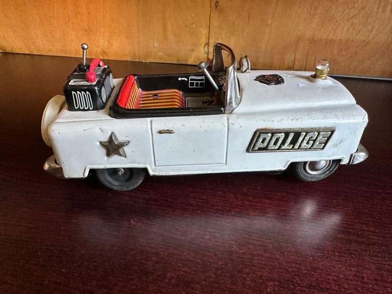 VINTAGE 1960'S JAPANESE TIN TOY OF A POLICE JEEP (NO 3)-PLEASE LOOK AT PICS FOR CONDITION-NOT TESTED