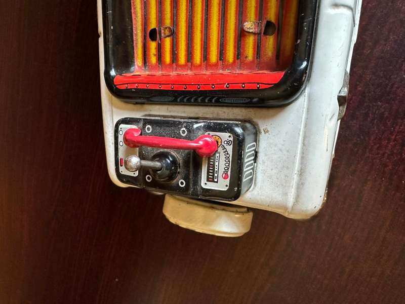 VINTAGE 1960'S JAPANESE TIN TOY OF A POLICE JEEP (NO 3)-PLEASE LOOK AT PICS FOR CONDITION-NOT TESTED