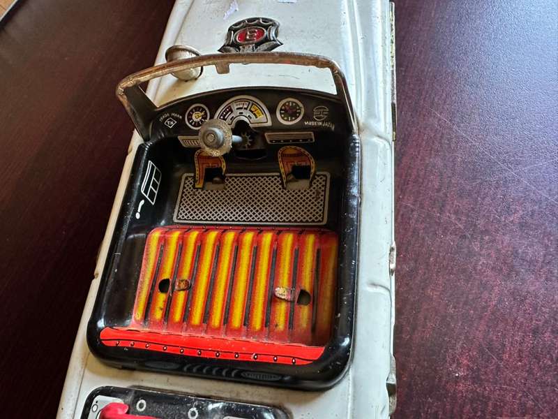 VINTAGE 1960'S JAPANESE TIN TOY OF A POLICE JEEP (NO 3)-PLEASE LOOK AT PICS FOR CONDITION-NOT TESTED