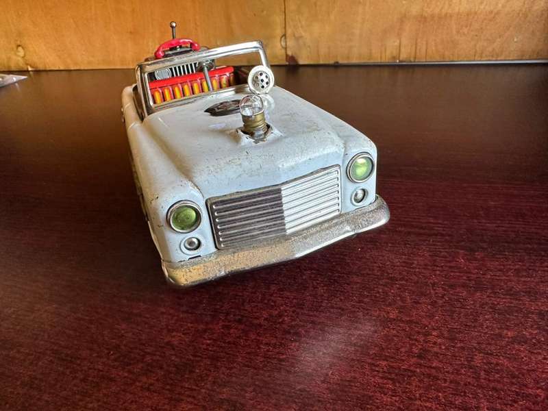 VINTAGE 1960'S JAPANESE TIN TOY OF A POLICE JEEP (NO 3)-PLEASE LOOK AT PICS FOR CONDITION-NOT TESTED