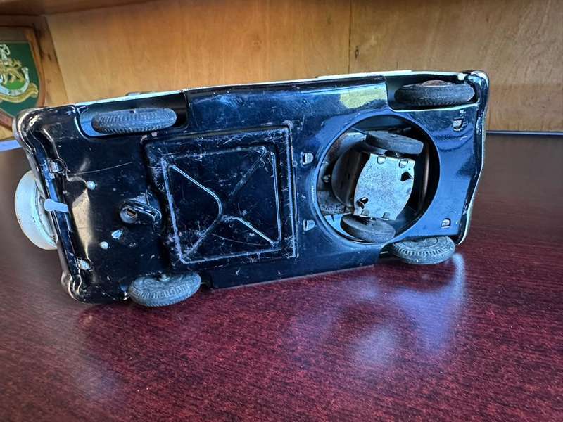 VINTAGE 1960'S JAPANESE TIN TOY OF A POLICE JEEP (NO 3)-PLEASE LOOK AT PICS FOR CONDITION-NOT TESTED