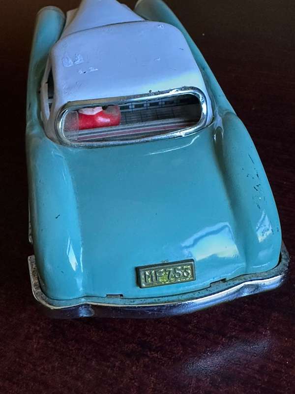VINTAGE 1960'S LUCKY TIN LITHO FRONT ENGINE FRICTION TOY CAR-MEASURES 22 CM