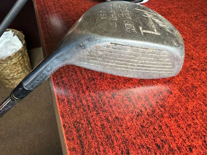 EUD 10,5 DEGREES DRIVER WITH FLEX MODULUS GRAPHITE SHAFT-SOLD WITH TAYLOR NO 1, 10 DEGREES LOFT FAIR