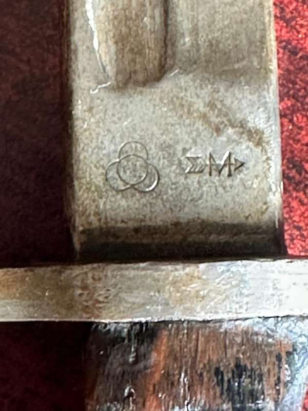 Japanese 30th Year (1897) Bayonet for the Arisaka Rifle - The Arrow and M Mark