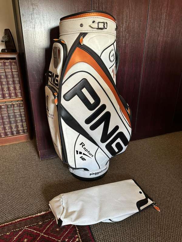 PING G10 DLX CART BAG-PRO CIRCUIT-THIS BAG IS IN VERY GOOD CONDITION,WITH ALL ZIPS WORKING-COMES WIT