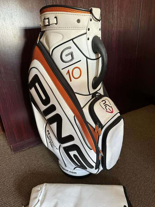 PING G10 DLX CART BAG-PRO CIRCUIT-THIS BAG IS IN VERY GOOD CONDITION,WITH ALL ZIPS WORKING-COMES WIT