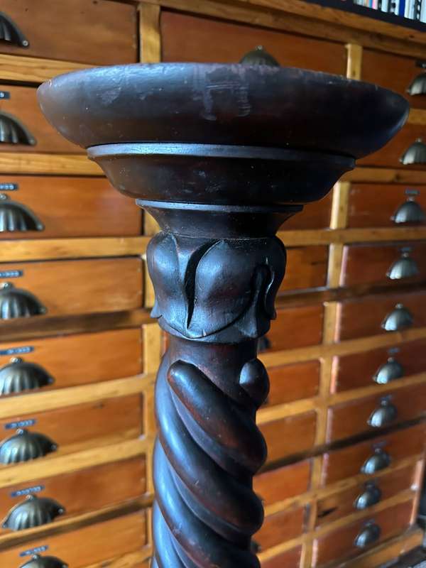 BEAUTIFUL ANTIQUE MAHOGONY BARLEY TWIST ROUND TOP PEDESTAL STAND-HEIGHT 100CM-WIDTH ON FEET 50CM