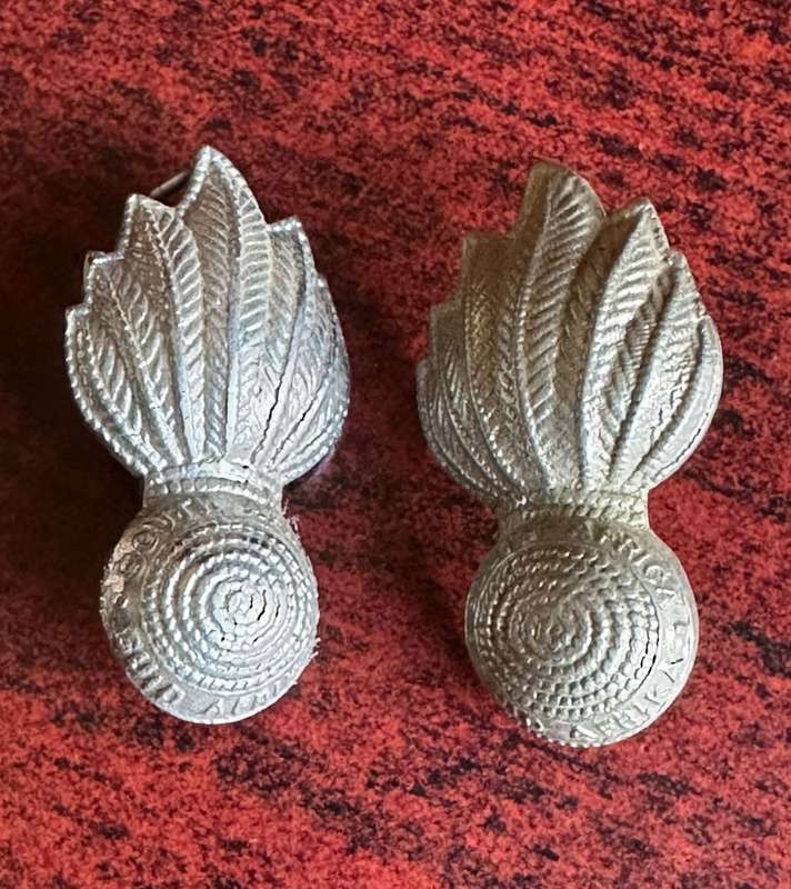 SA ARTILLERY CHROME COLLARS-WORN POST 1976 PAIR-PINS INTACT