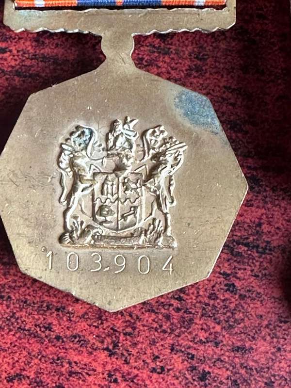 FULL SIZE AND MINIATURE PRO PATRIA MEDALS