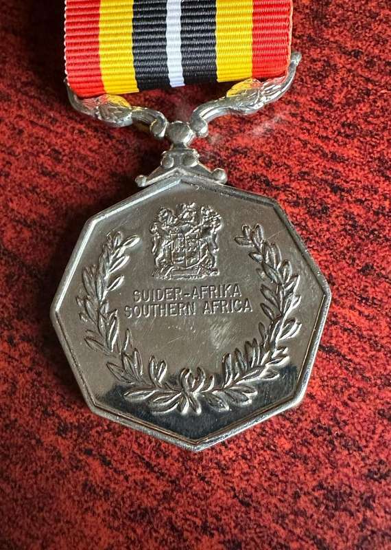 FULL SIZE SOUTHERN AFRICA MEDAL