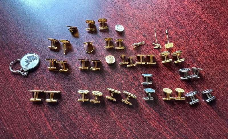 LARGE SELECTION OF CUFFLINKS AND OTHER BADGES-SOLD TOGETHER-ALL IN UNUSED CONDITION
