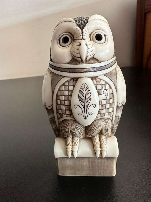 JOHN BICCARD,CRUSHED MARBLE PROF. OWL SCULPTURE 110MM-GOOD CONDITION