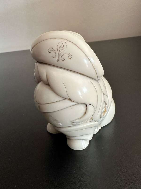 JOHN BICCARD,CRUSHED MARBLE-CAT D'ARTAGNAN 90 MM-GOOD CONDITION
