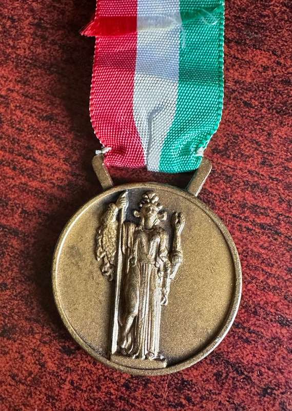 ITALIAN ANTI FASCIST MEDAL,SPECIFICALLY THE GUERRA 1943-45