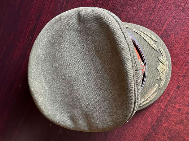 SADF SENIOR OFFICERS PEAK CAP STAFF QUALIFIED-GOOD CONDITION-SIZE 58